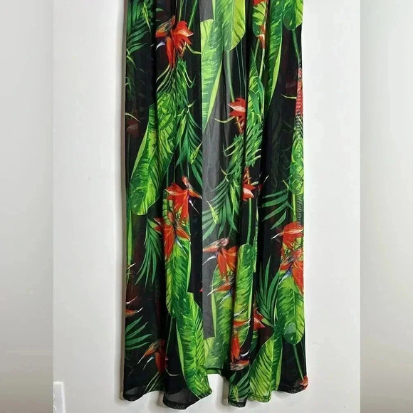 Tropical Black Cover-up - Picture 3 of 7